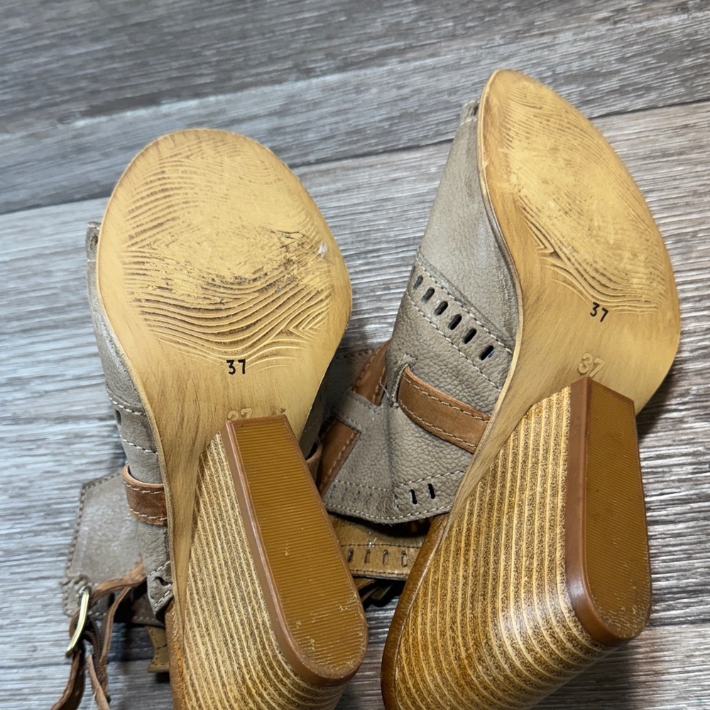 Miz Mooz Tan Leather Sandals woman’s size 37 (s98) - Picture 7 of 10